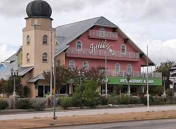 texas/enchanted-rock-state-natural-area/bar/friedhelm-s-bavarian-inn-restaurant-bar
