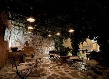 greece/naxos/bar/notos-art-club