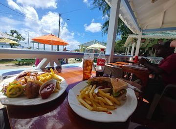 saint-lucia/gros-islet-quarter/bar/si-si-zebe-prudy-s-escape