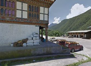 bhutan/trashigang/bar/chok-s-general-shop