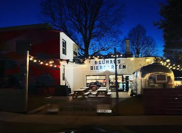 arkansas/springdale/bar/bauhaus-biergarten