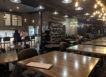 virginia/blacksburg/bar/blacksburg-wine-lab