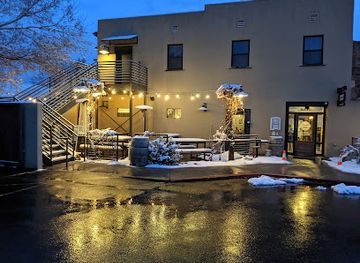 arizona/coconino-national-forest/bar/historic-brewing-barrel-house-flagstaff