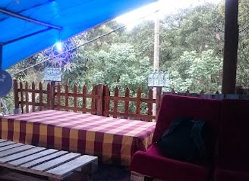 sri-lanka/ella/bar/on-the-rocks-bar