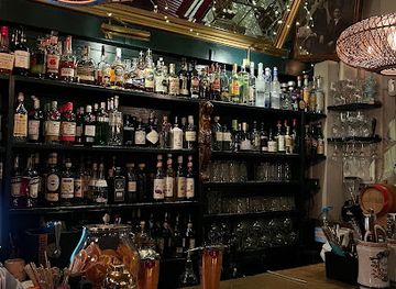 spain/barcelona/gracia/bar/almayer-cocktail-bar