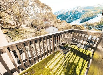 australia/mount-kosciuszko/bar/bernti-s-mountain-inn