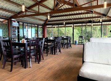 el-salvador/cerro-verde-national-park/bar/los-volcanes-bistro-cafe