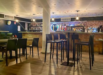 france/montpellier/antigone/bar/under-roof-bar