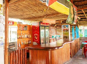 mozambique/bazaruto-archipelago/bar/jenny-s-bar-restaurant-guest-rooms