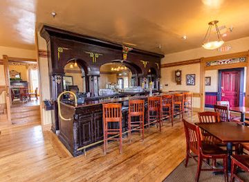 arizona/coconino-national-forest/bar/zane-grey-bar-ballroom-balcony-at-the-weatherford-hotel