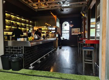 new-zealand/taranaki/bar/snug-lounge