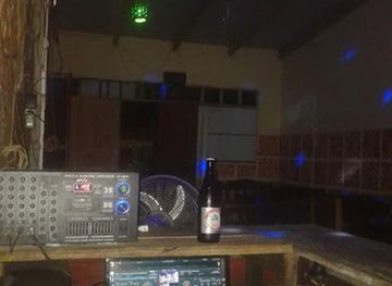 bolivia/madidi-national-park/bar/bar-basilon