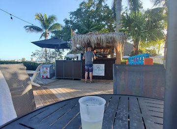 florida/marathon-key/bar/tiki-shack