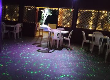 belize/northern-belize/bar/sip-chat