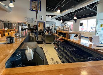 maine/androscoggin-county/bar/side-by-each