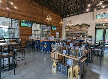 tennessee/cades-cove/bar/company-distilling