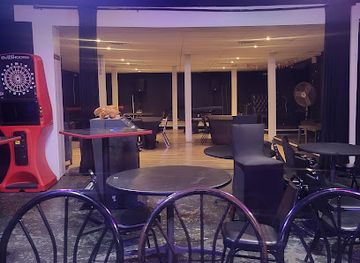 illinois/cahokia-mounds-state-historic-site/bar/da-yack-shack