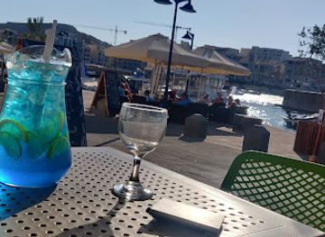 malta/marsalforn/bar/200-bar