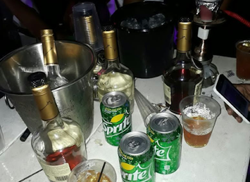 suriname/brokopondo/bar/bar-excellente-suriname