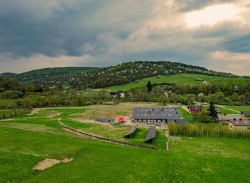 poland/beskid-niski-mountains/bar/bacowka-polany