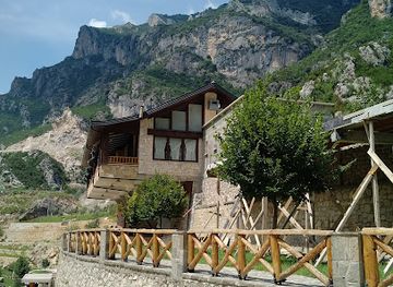albania/tirana/mount-dajti-national-park/bar/bar-restorant-shkalla-e-tujanit