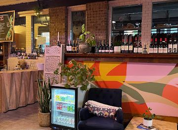 north-carolina/greensboro/old-irving-park/bar/the-borough-market-bar