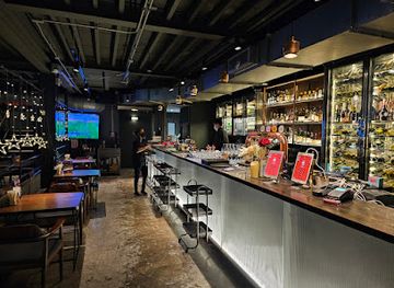 thailand/bangkok/thonglor/bar/wine-republic-bangkok