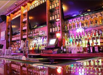 kansas/manhattan/bar/johnny-kaw-s