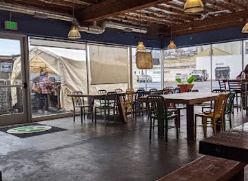 oregon/pendleton/bar/oregon-grain-growers-brand-distillery