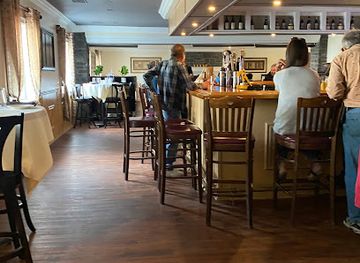 connecticut/gillette-castle-state-park/bar/morina-restaurant