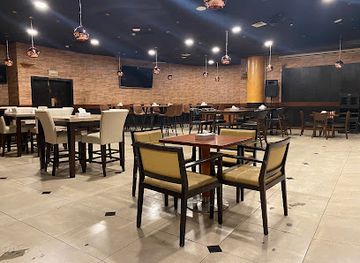 bahrain/sitra/bar/champs-sports-bar