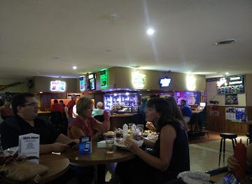 minnesota/boundary-waters-canoe-area-wilderness/bar/sal-s-bar-grill