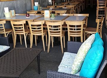 washington/deception-pass-state-park/bar/a-very-taki-tiki-bar-grill