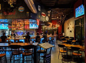 texas/austin/south-congress/bar/the-git-out-bar-and-kitchen