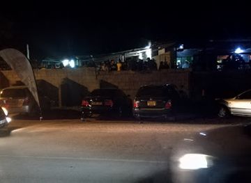 botswana/serowe/bar/guzzlers-pub