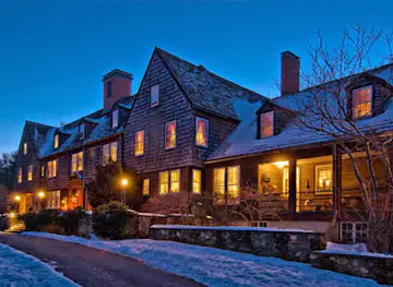 Clamber Hill Inn & Restaurant