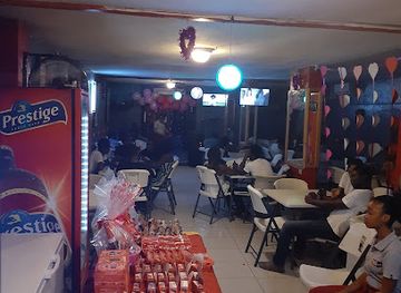 haiti/sud/bar/over-here-bar-restaurant-and-grill
