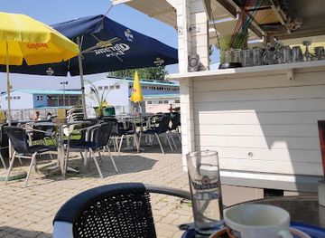 austria/vienna/favoriten/bar/latschi-bar