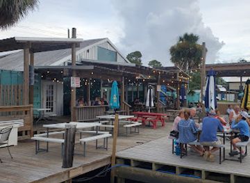 mississippi/the-gulf-coast/bar/the-bayou-dockside-bar-grill