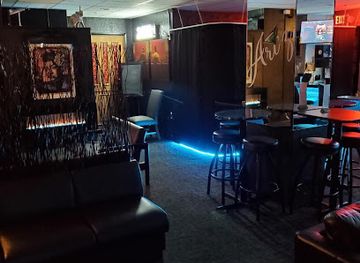 iowa/waterloo/bar/ari-z-supper-club-martini-lounge