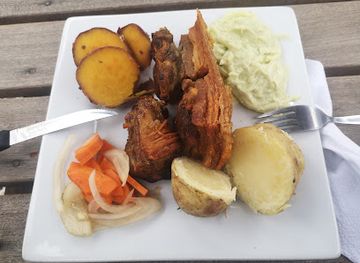 peru/pasco/bar/taberna-las-palmeras-nam-nam