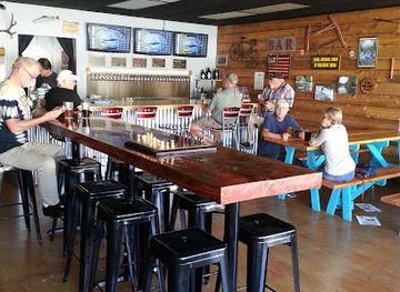 oregon/clackamas-county/bar/clackamas-river-growlers