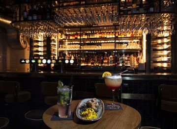 france/paris/saint-germain-des-pres/bar/pub-st-germain