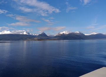 chile/magallanes-and-chilean-antarctica-region/bar/resto-del-sur