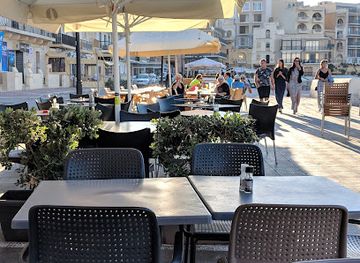 malta/marsalforn/bar/pebbles-restaurant