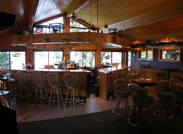 minnesota/leech-lake-indian-reservation/bar/bobber-s-bar-at-williams-narrows-resort