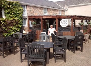 jersey/plemont-bay/bar/cafe-ouen