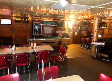 michigan/upper-peninsula/bar/rousseau-bar