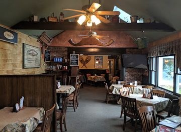 new-hampshire/mount-washington-valley/bar/delaney-s-hole-in-the-wall