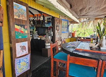 saint-vincent-and-the-grenadines/petit-st-vincent/bar/tipsy-turtle-bar-and-restaurant
